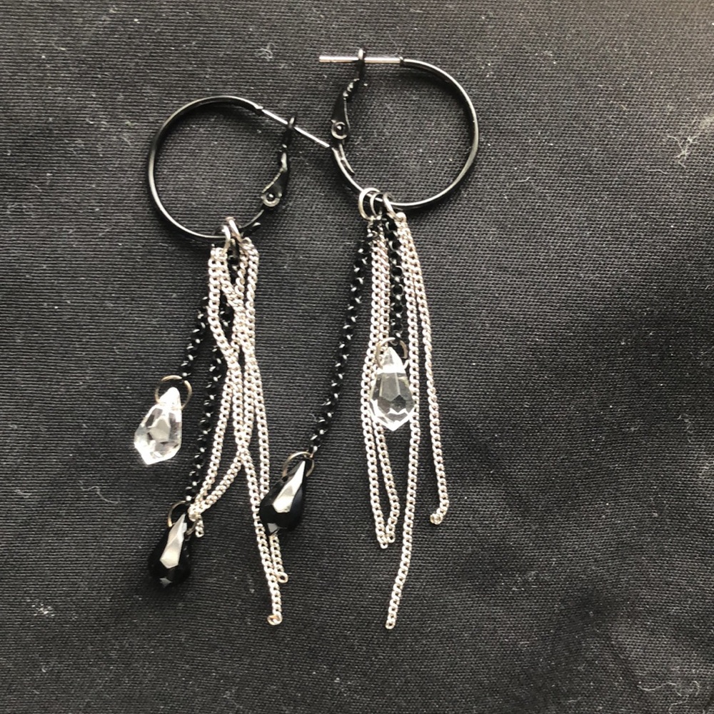 [Free] chain & Crystal drop earrings w/ purchase of $75 - Picture 3 of 3
